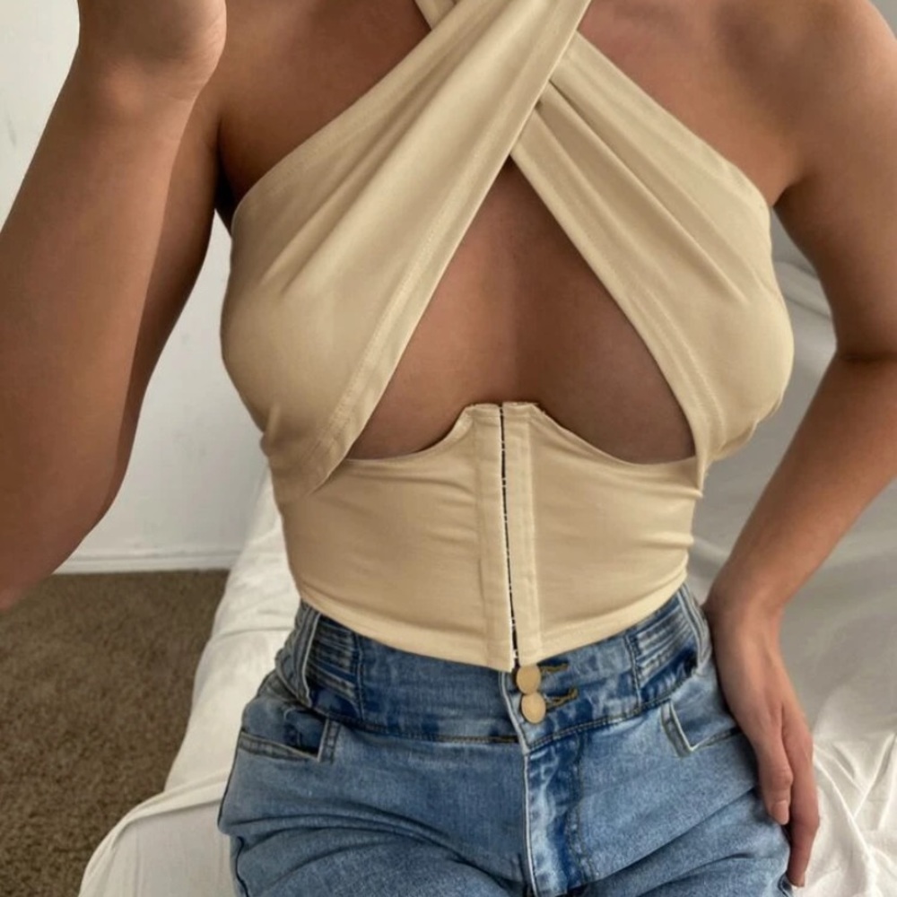 🌜NWOT Halter top🌜